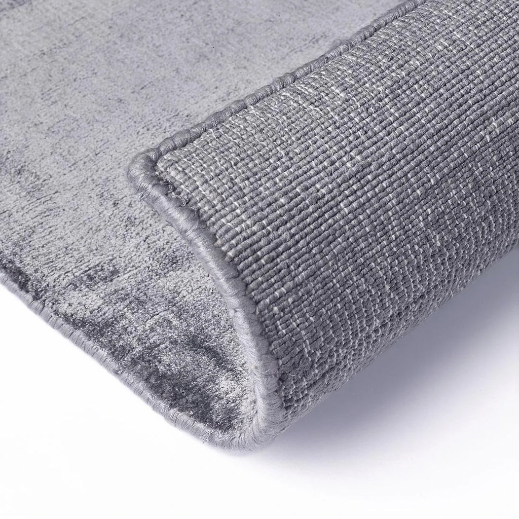 Luce Grey