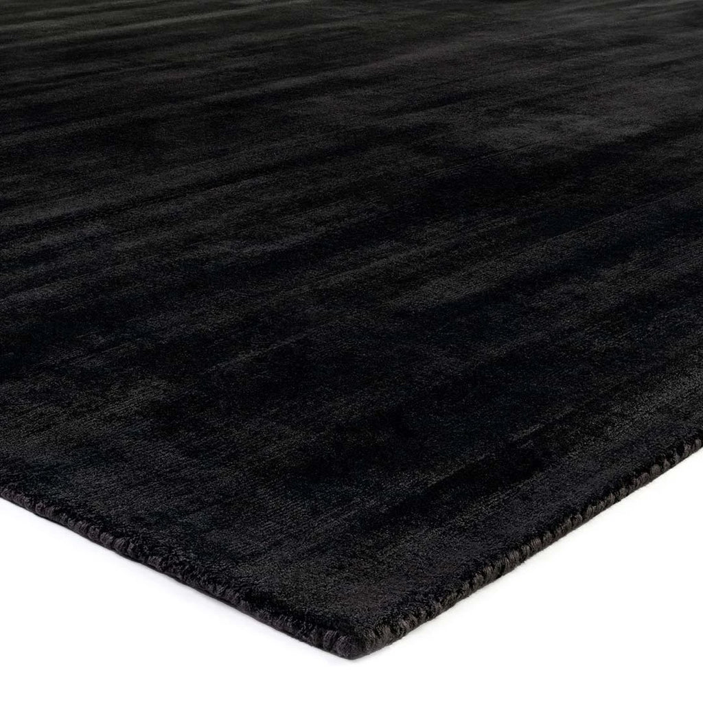 Trendy Shiny Black