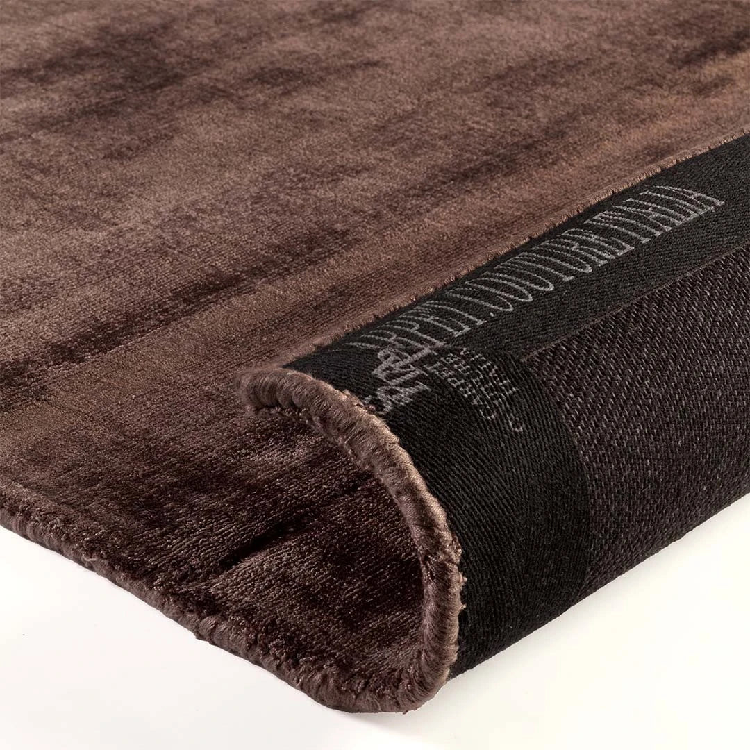 Trendy Shiny Taupe